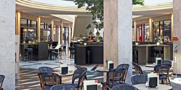 Shopping Vila Olímpia começa a atender no sistema DRIVE-TRHU