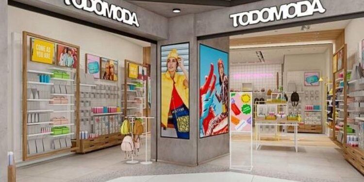 Loja de acessórios no shopping Vila Olímpia apresenta novo canal de venda