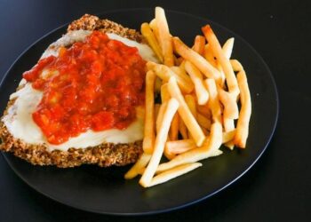 Restaurante MANECO na Vila Olímpia reabre para o público