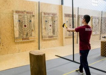 Hatchet House na Vila Olímpia reabre com novas normas de segurança