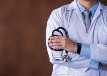 Novembro azul: especialista fala sobre o combate ao câncer de próstata