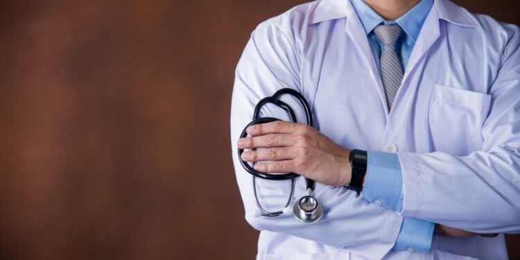 Novembro azul: especialista fala sobre o combate ao câncer de próstata