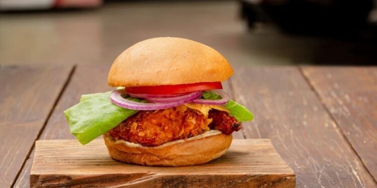 Hamburgueria na Vila Olímpia apresenta novidades do cardápio Frang 2.0